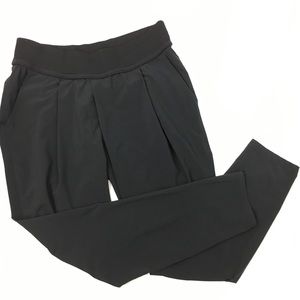 Athlete Interlude Black Track Pants Women’s 6